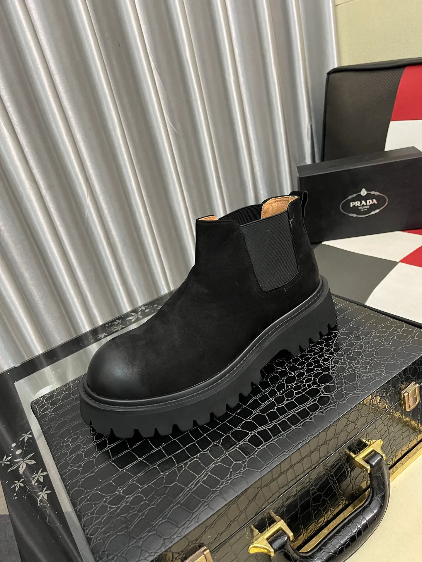 Men's shoes 💰560⌚️⌚️【PRADA】Prada - High-end quality original order·Formal leather shoes - Upper: imported 🔝 tumbled calf leather, hand-stitched mark thread, brand metal fastener cross-arm decoration - Lining: water-dyed cowhide - Outsole: ultra-light TR·rubber; molded outsole -Super high quality control·Fine workmanship: highlighted (high-end·luxury·grade) -Size :38-44